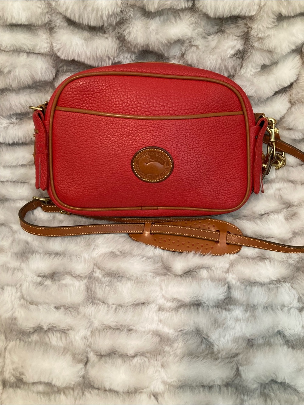 Dooney & Bourke Vintage Red Kilty Bag - Picture 2 of 10